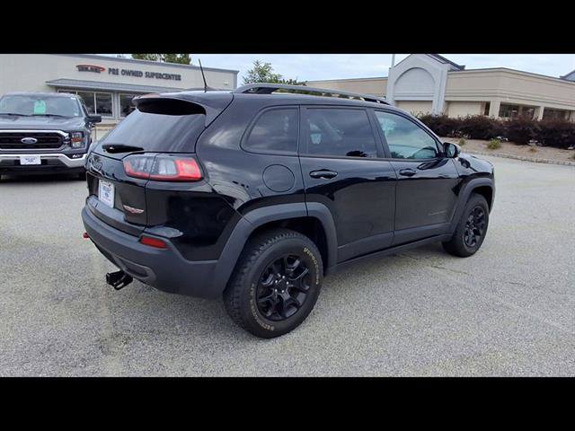 Used 2020 Jeep Cherokee Trailhawk AWD/4WD image 37
