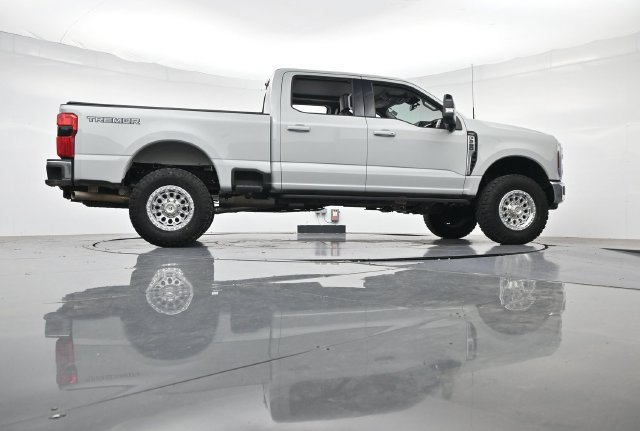 Certified 2025 Ford F250 Lariat w/ Lariat Ultimate Package AWD/4WD image 31