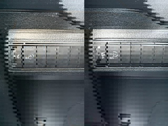 Used 2023 Toyota Corolla LE image 22