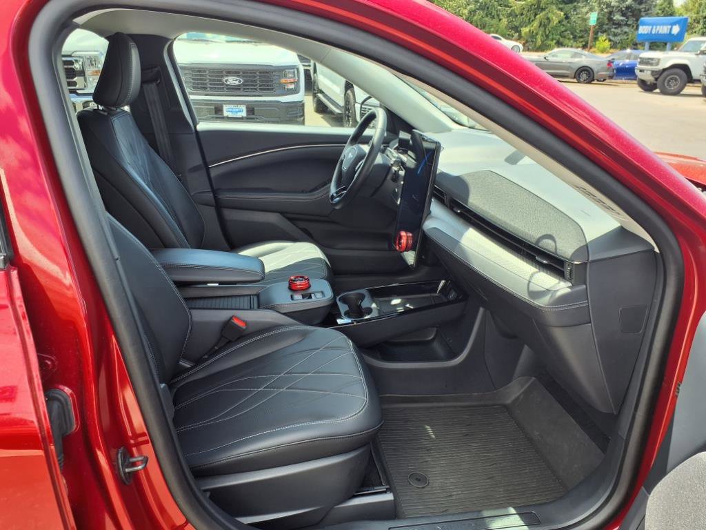 Certified 2023 Ford Mustang Mach-E Select w/ Comfort Package Lite image 5