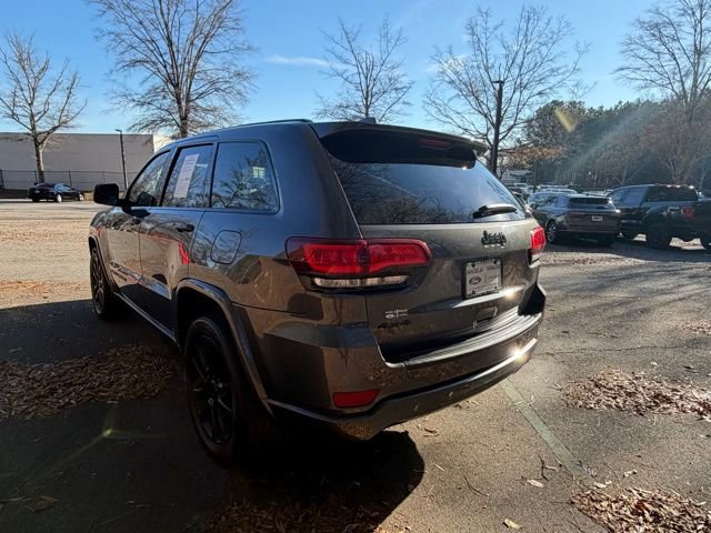 Used 2020 Jeep Grand Cherokee Altitude image 5