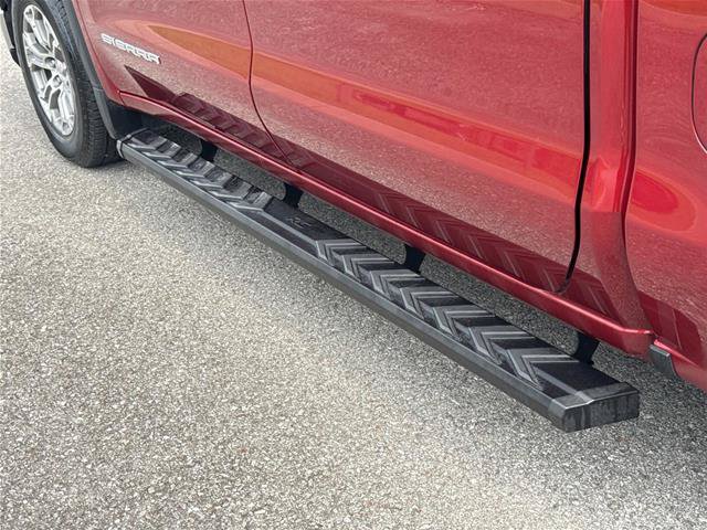 Used 2023 GMC Sierra 1500 SLT AWD/4WD image 15
