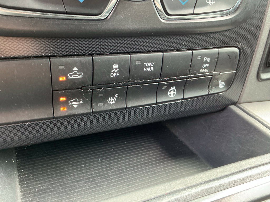 Used 2018 RAM 1500 Rebel w/ Luxury Group RWD image 36