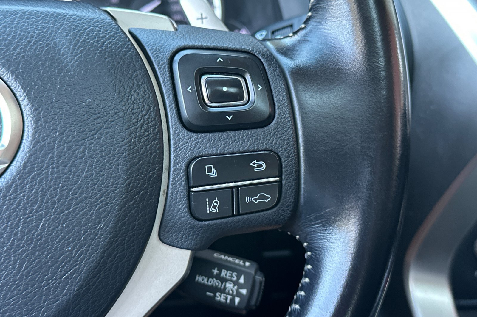 Used 2018 Lexus NX 300h AWD w/ Comfort Package image 39
