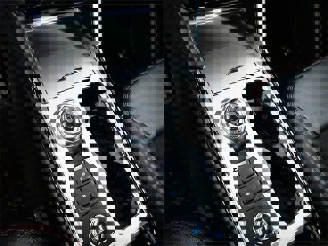 Certified 2023 Ford Explorer ST-Line w/ Class IV Trailer Tow Package image 20