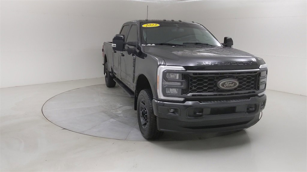 Certified 2023 Ford F250 Lariat w/ Lariat Ultimate Package image 11