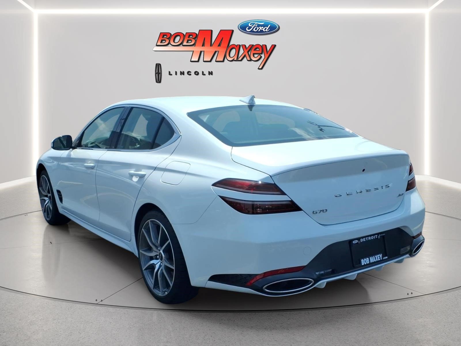 Used 2025 Genesis G70 2.5T AWD/4WD image 6