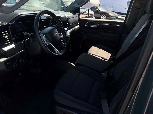 Used 2025 Chevrolet Silverado 1500 LT image 10