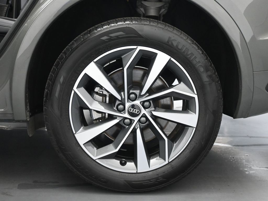 Used 2023 Audi Q5 2.0T Premium w/ Convenience Package image 53