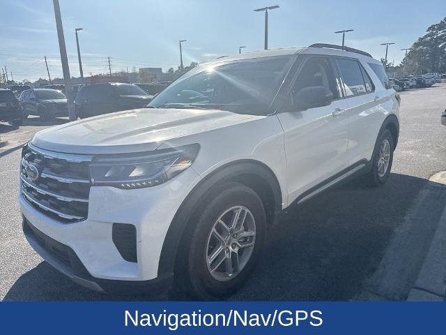 Certified 2025 Ford Explorer Active image 4