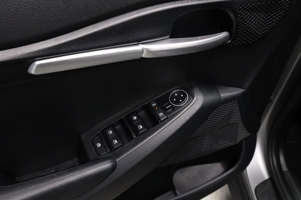 Used 2024 Kia Seltos LX image 23