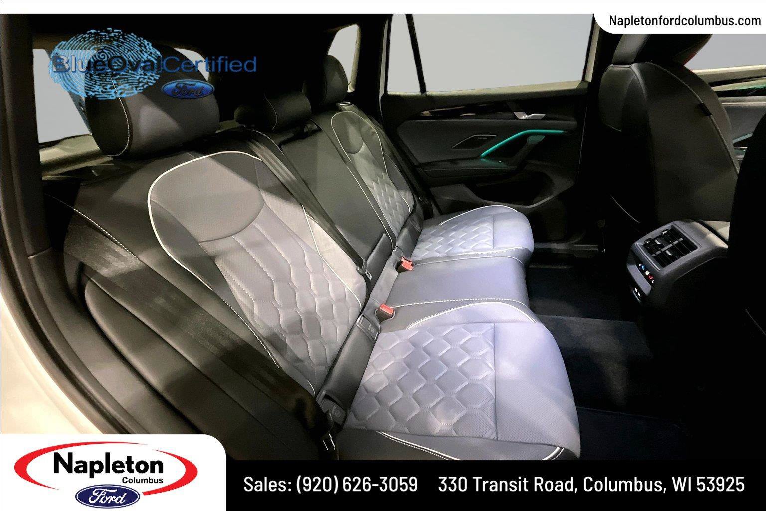 Used 2025 Volkswagen Tiguan SEL R-Line AWD/4WD image 28