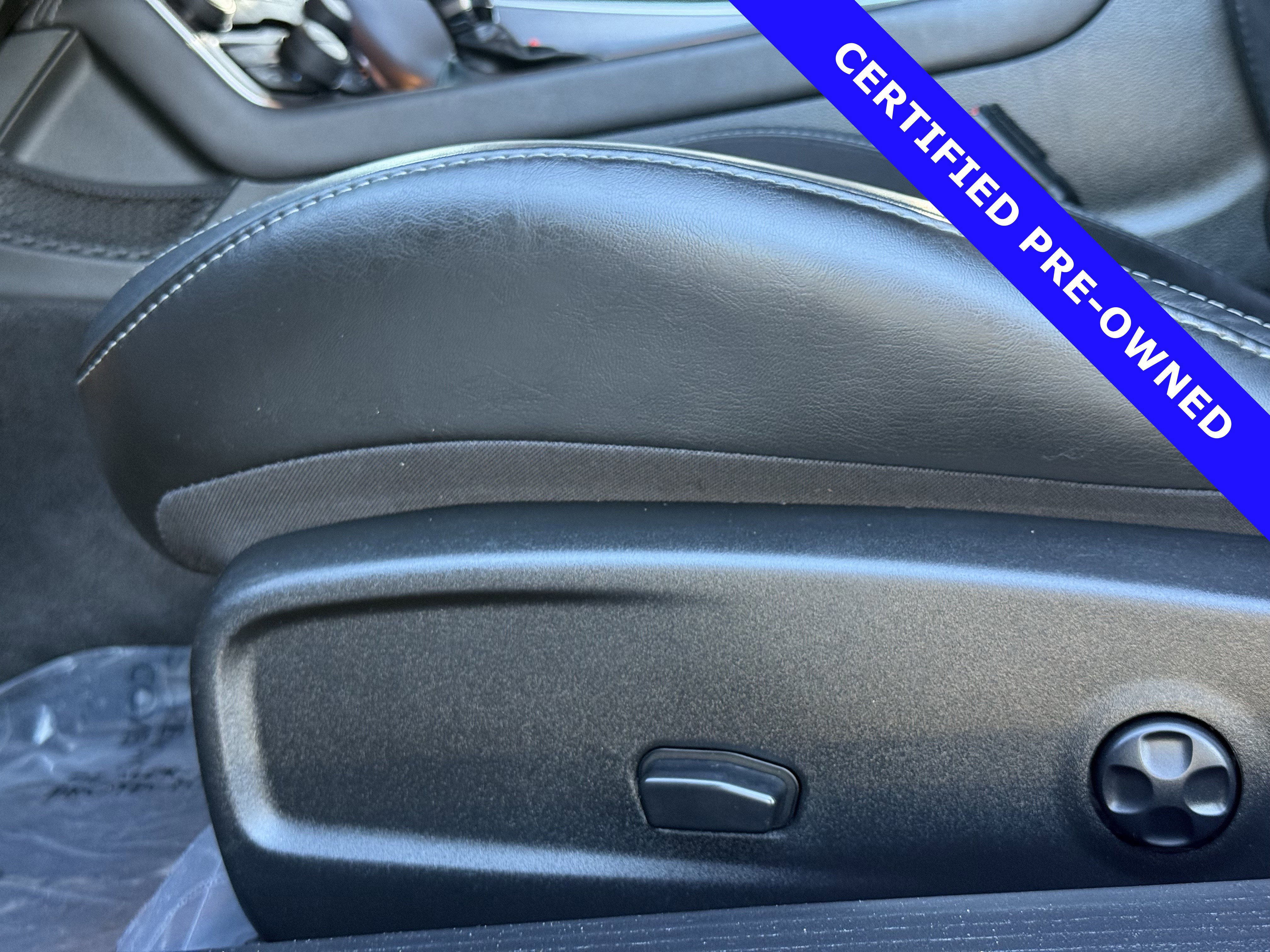 Used 2019 Dodge Challenger R/T w/ Plus Package image 20