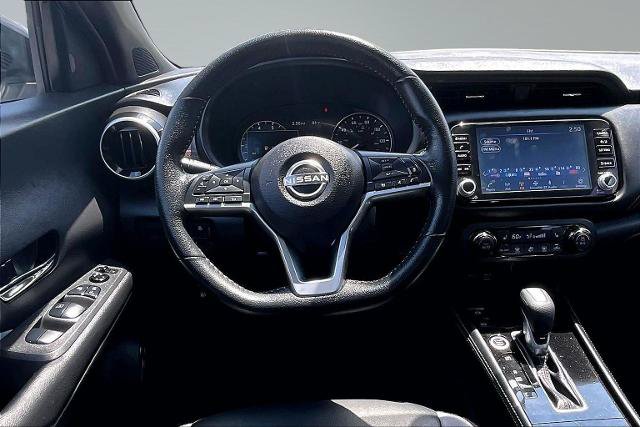 Used 2023 Nissan Kicks SR w/ SR Premium Package FWD image 5