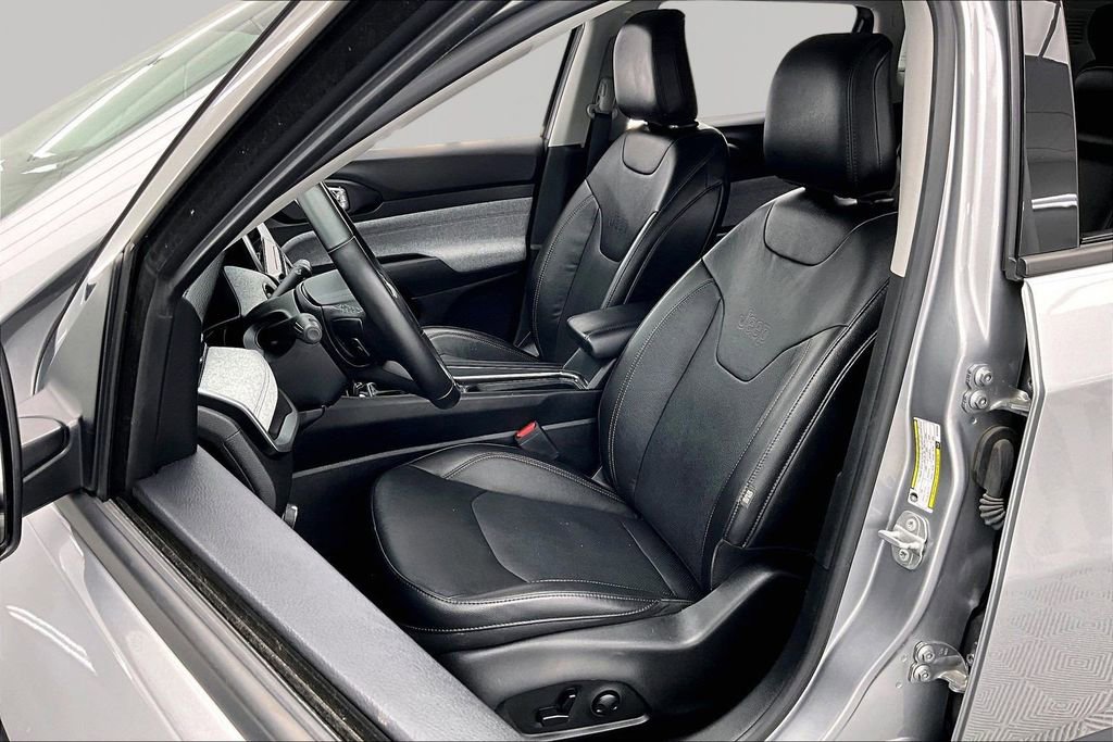 Used 2022 Jeep Compass Latitude AWD/4WD image 25
