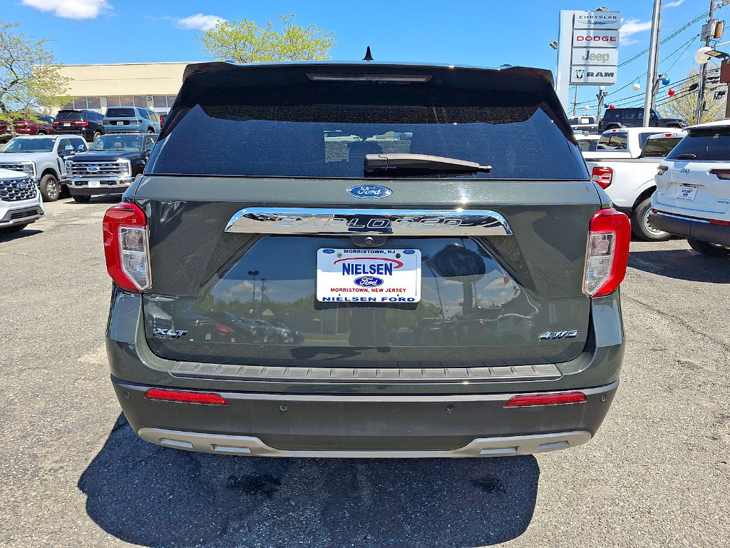 Certified 2023 Ford Explorer XLT w/ Equipment Group 202A AWD/4WD image 29