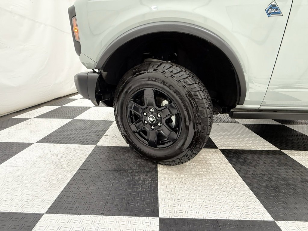 Certified 2024 Ford Bronco Black Diamond image 10