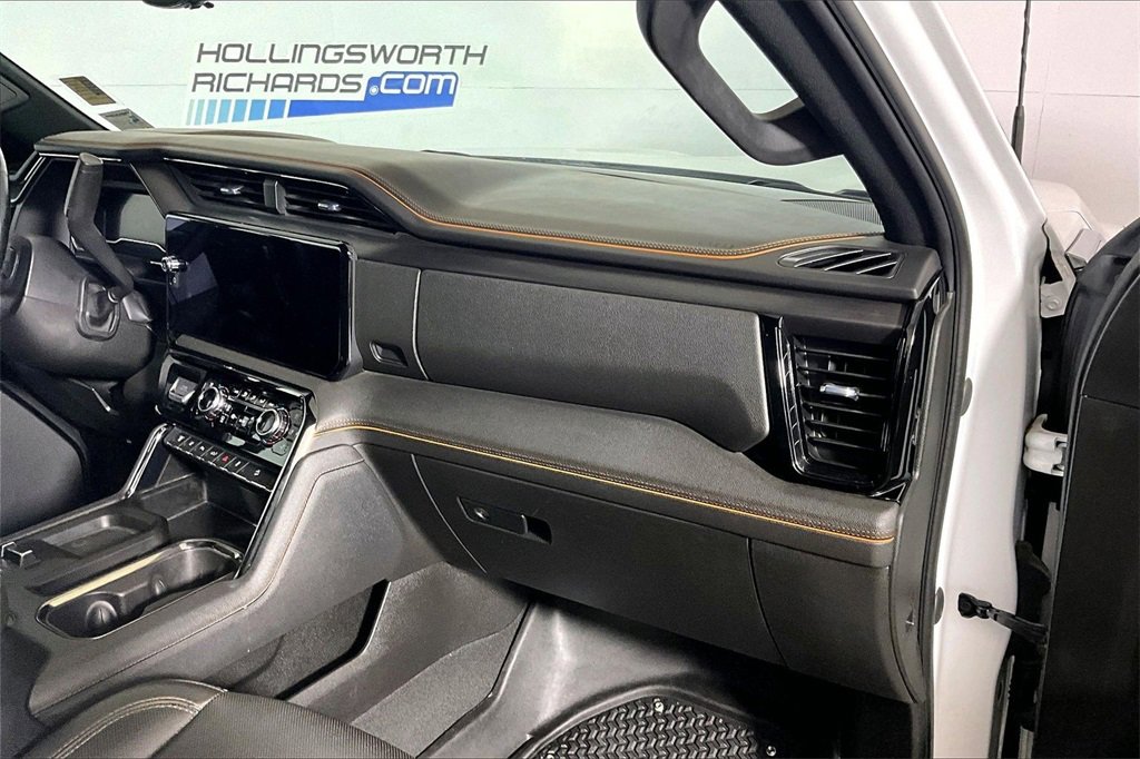 Used 2024 GMC Sierra 2500 AT4 w/ AT4 Premium Plus Package image 12