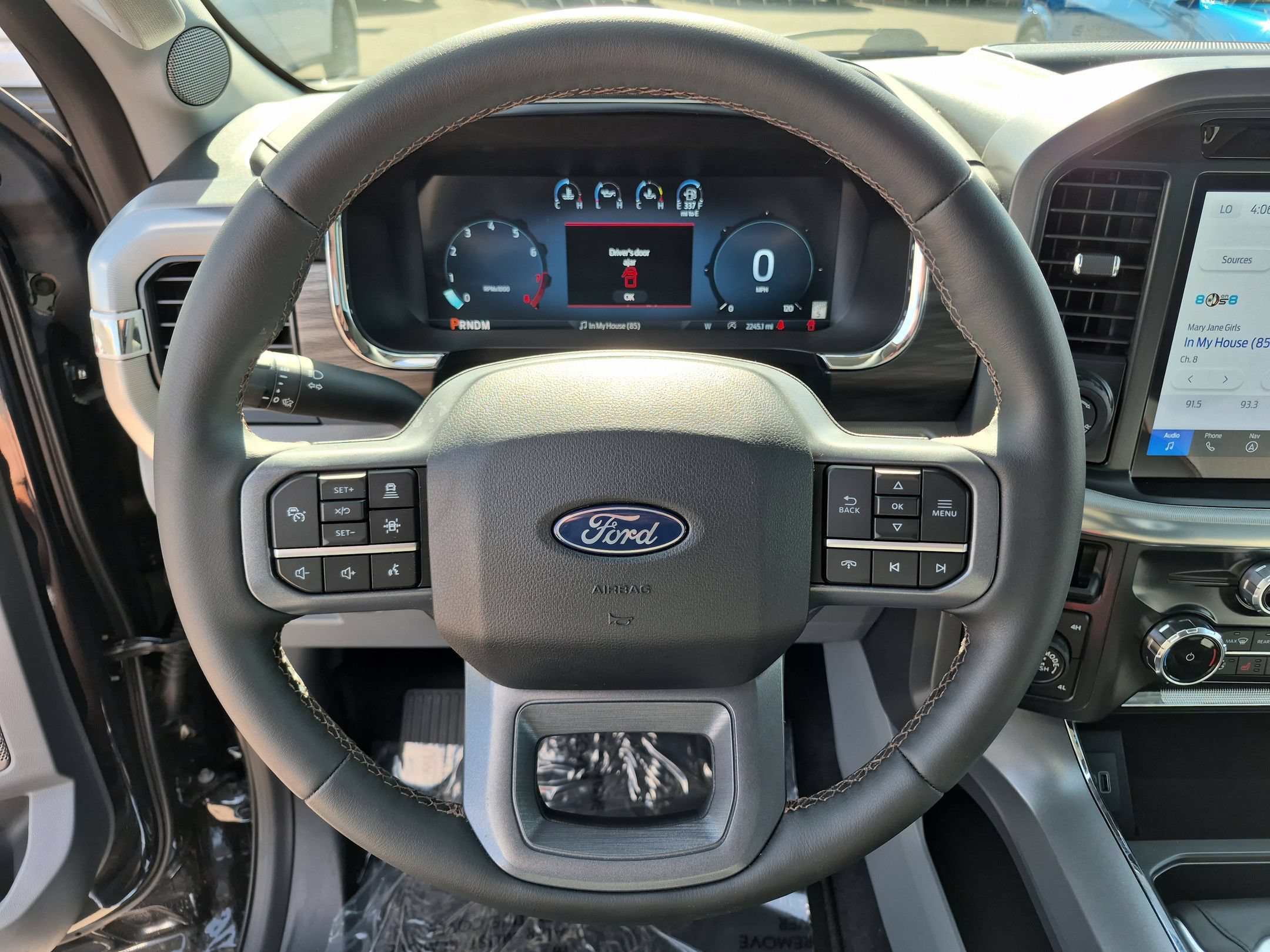 Certified 2025 Ford F150 Lariat w/ Equipment Group 501A Mid AWD/4WD image 14