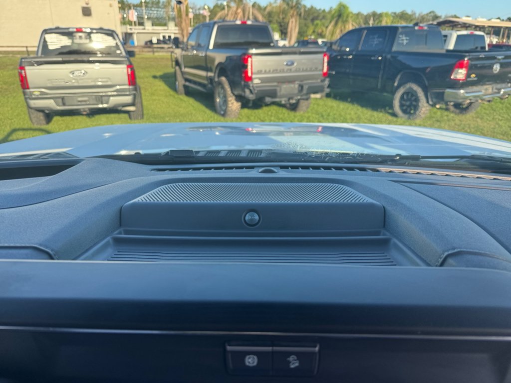 Certified 2025 Ford F350 Lariat w/ Lariat Ultimate Package AWD/4WD image 18