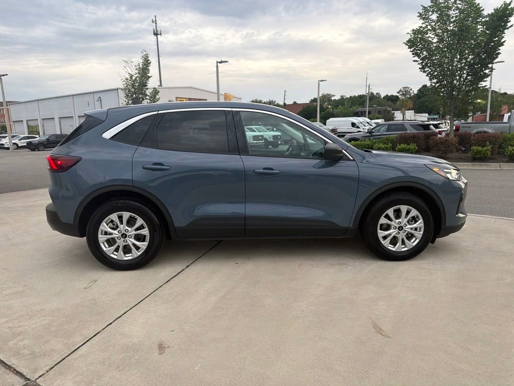 Certified 2024 Ford Escape Active FWD image 11