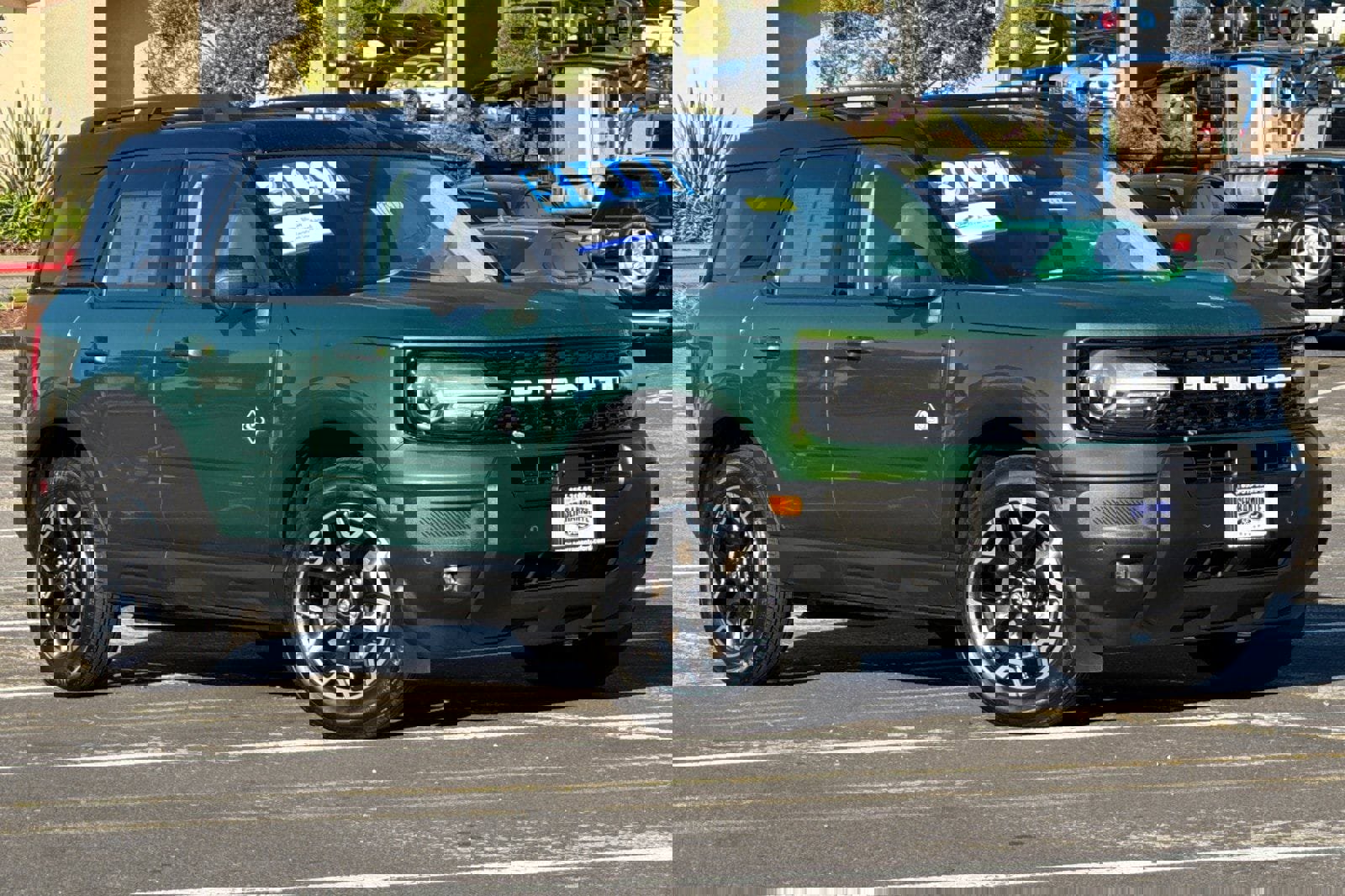 Certified 2025 Ford Bronco Sport Outer Banks w/ Outer Banks Tech Package+ image 2