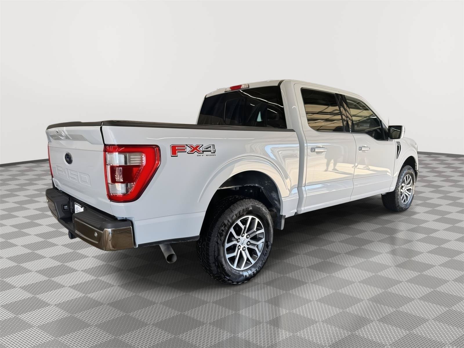 Certified 2022 Ford F150 Lariat w/ Equipment Group 501A Mid AWD/4WD image 7
