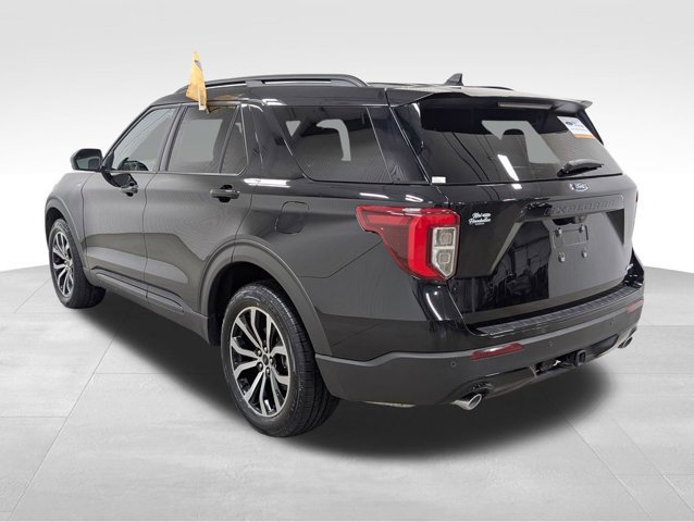 Certified 2024 Ford Explorer ST-Line w/ Class IV Trailer Tow Package image 3