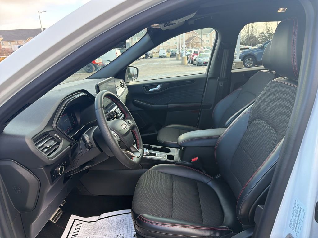 Certified 2023 Ford Escape ST-Line w/ Tech Pack #1 image 16