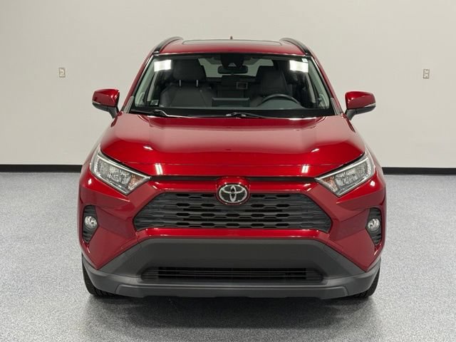 Used 2019 Toyota RAV4 XLE Premium FWD image 4