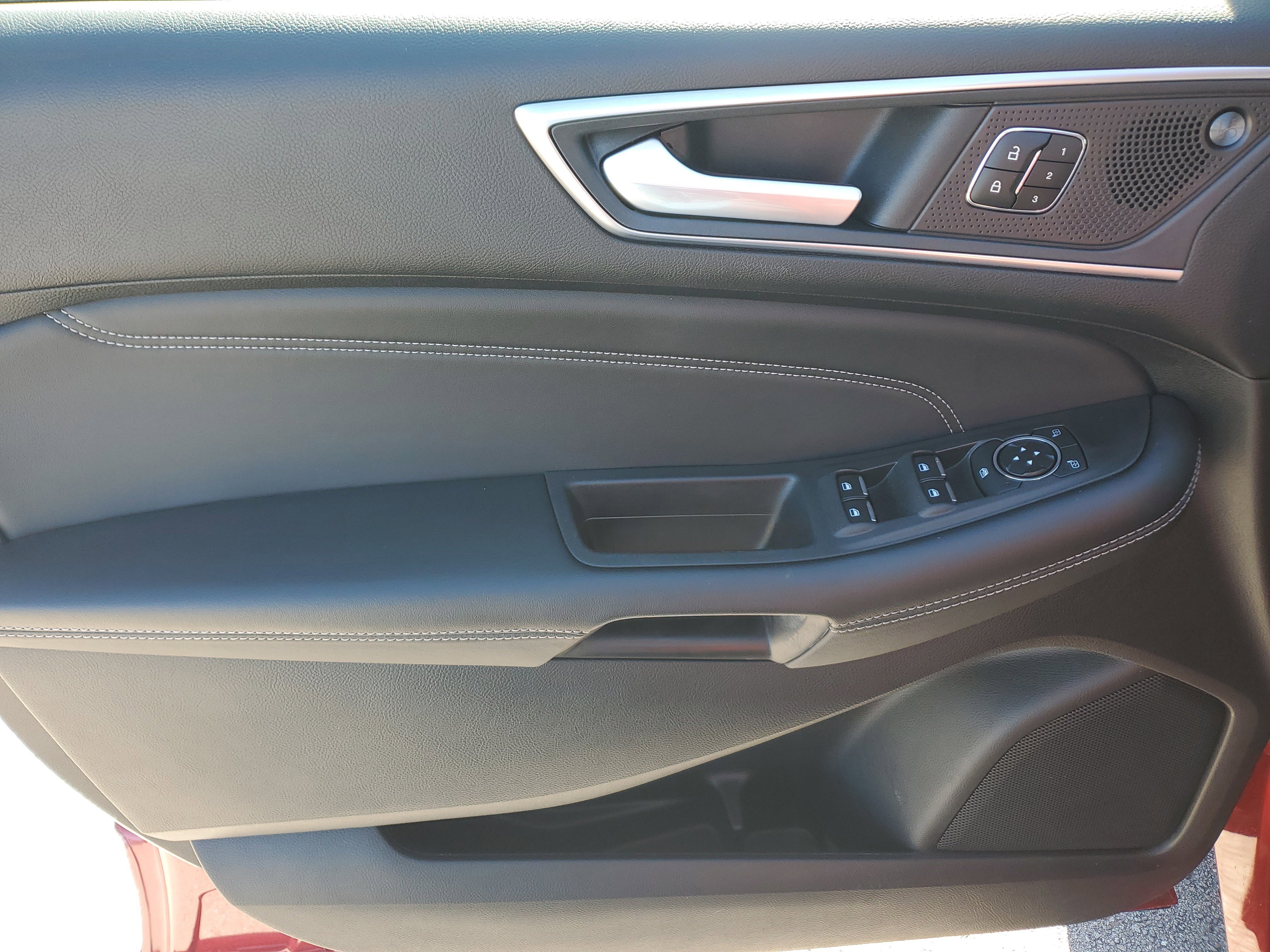 Certified 2024 Ford Edge Titanium w/ Equipment Group 301A image 18