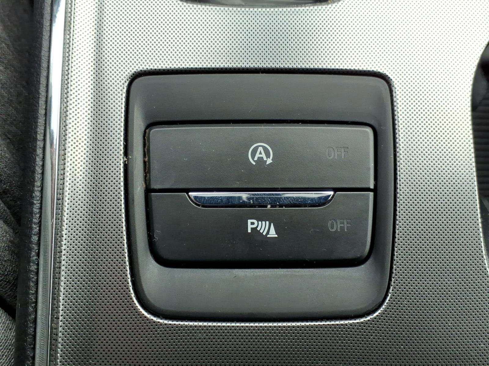 Certified 2024 Ford Edge Titanium image 20