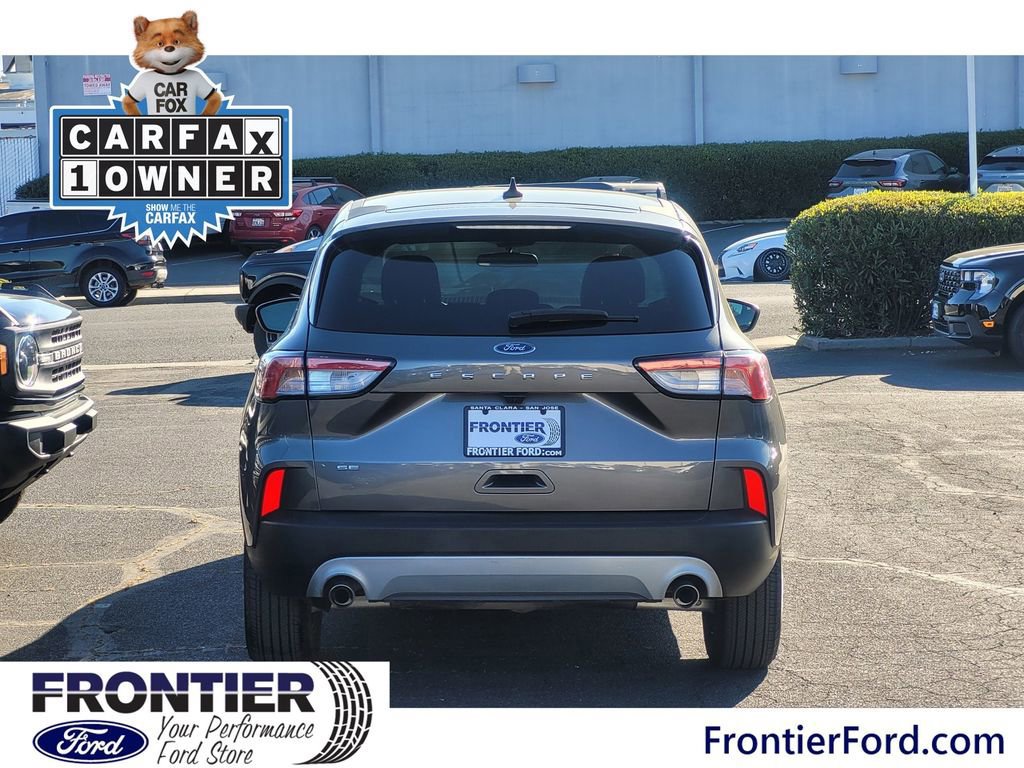 Certified 2022 Ford Escape SE image 3