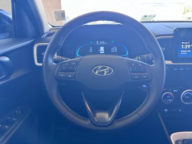 Used 2025 Hyundai Venue Limited FWD image 14