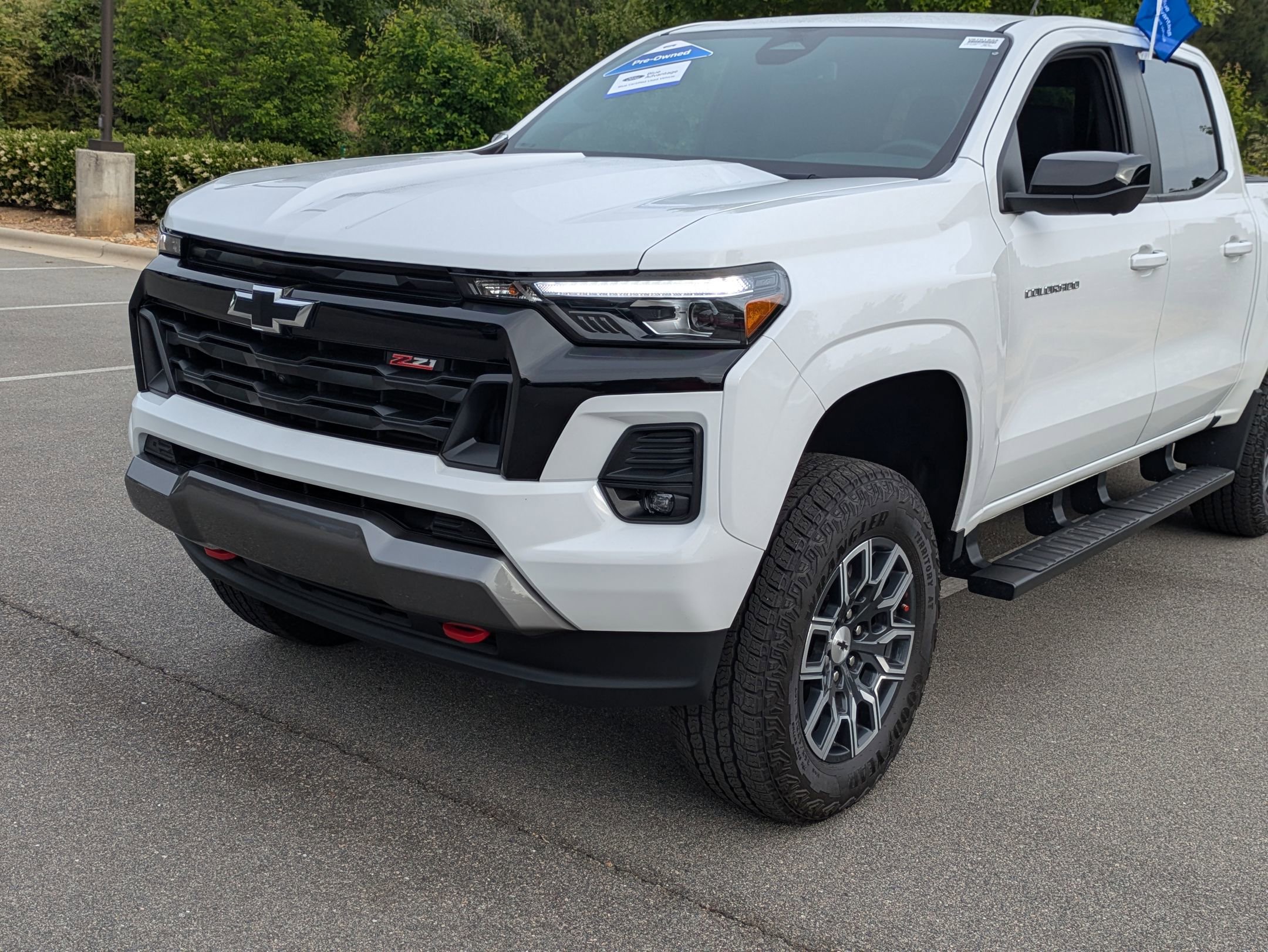 Used 2024 Chevrolet Colorado Z71 w/ Z71 Convenience Package 2 AWD/4WD image 10
