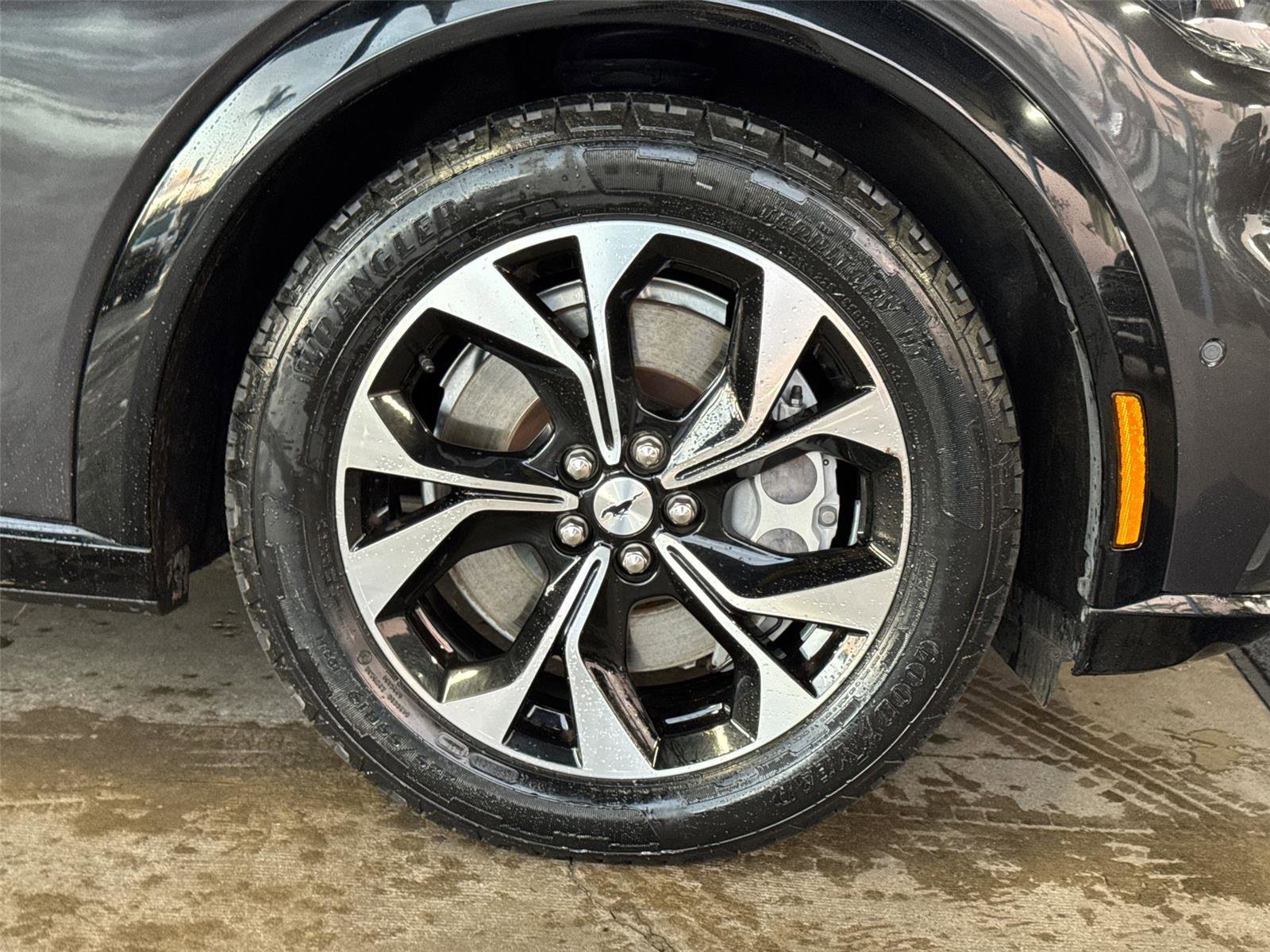 Certified 2022 Ford Mustang Mach-E Premium image 10