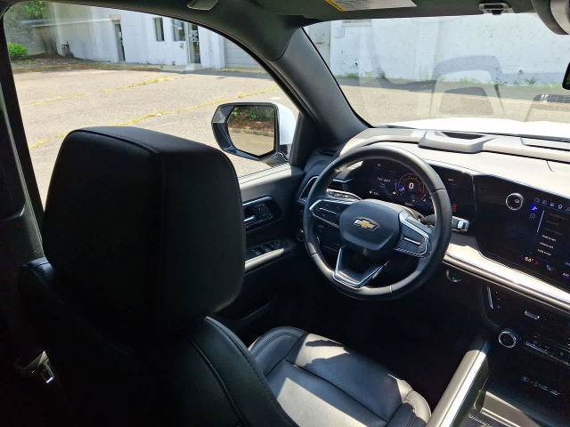Used 2025 Chevrolet Tahoe LT RWD image 15