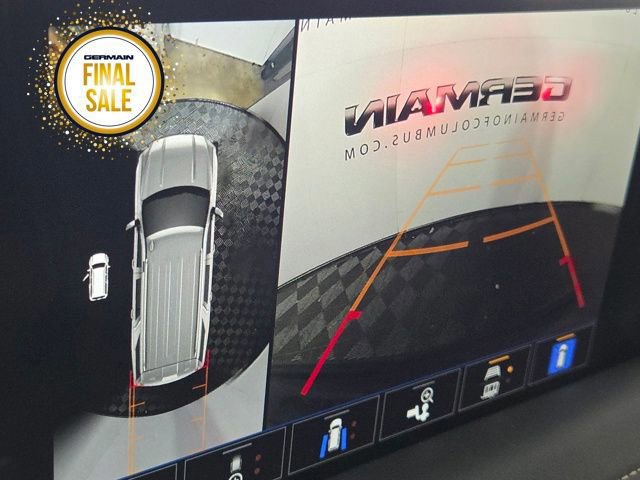 Used 2023 GMC Yukon SLT w/ SLT Premium Package image 28