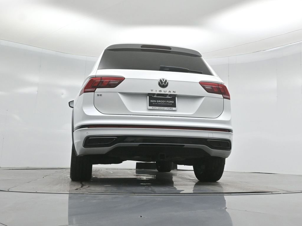 Used 2022 Volkswagen Tiguan SE R-Line image 17