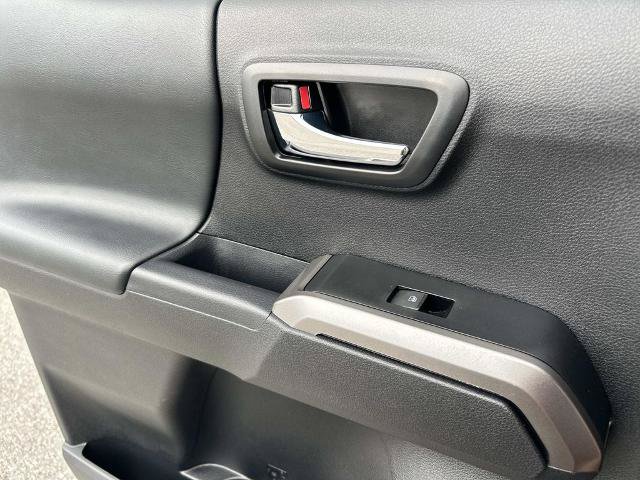 Used 2023 Toyota Tacoma Limited AWD/4WD image 18