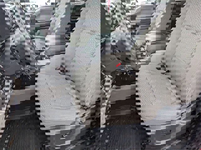 Certified 2022 Ford F450 XLT w/ XLT Value Package image 16