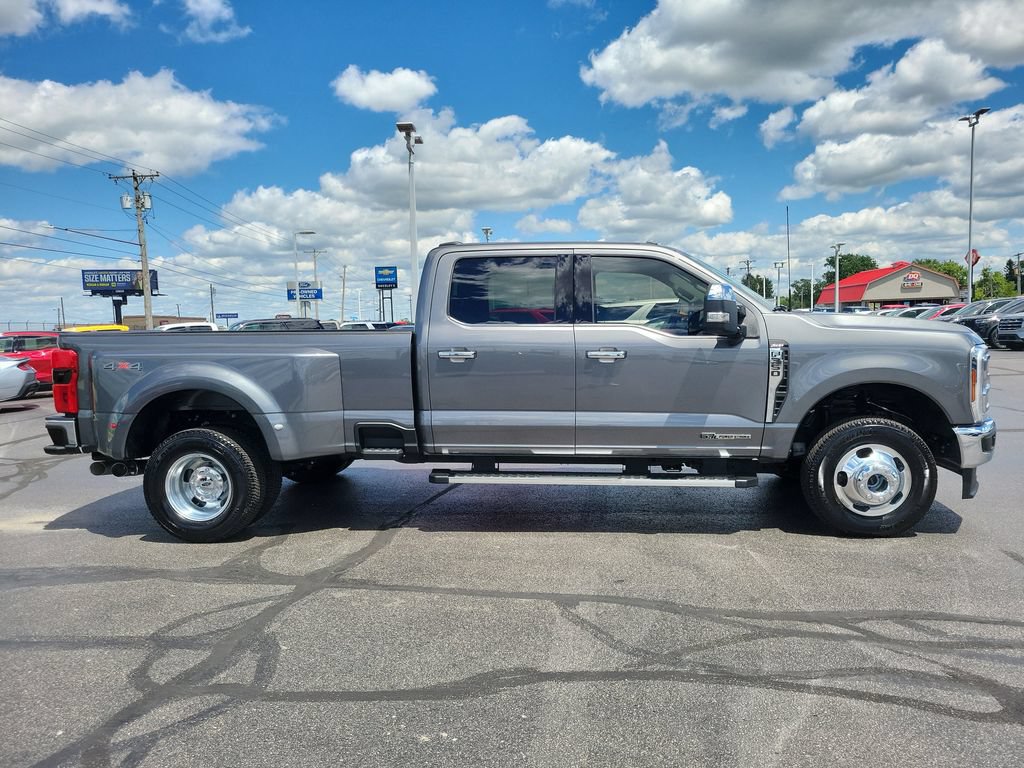 Certified 2025 Ford F350 Lariat w/ Chrome Package AWD/4WD image 3