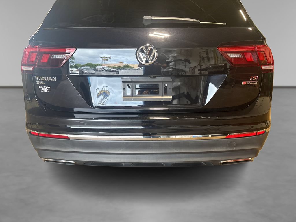 Used 2018 Volkswagen Tiguan SEL AWD/4WD image 18