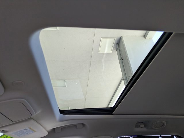 Certified 2020 Ford Explorer Platinum w/ Premium Technology Package image 24