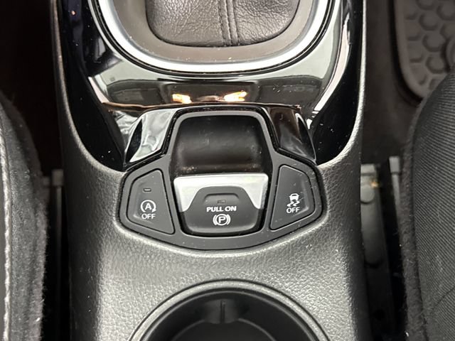 Used 2018 Jeep Compass Latitude w/ Popular Equipment Group AWD/4WD image 41