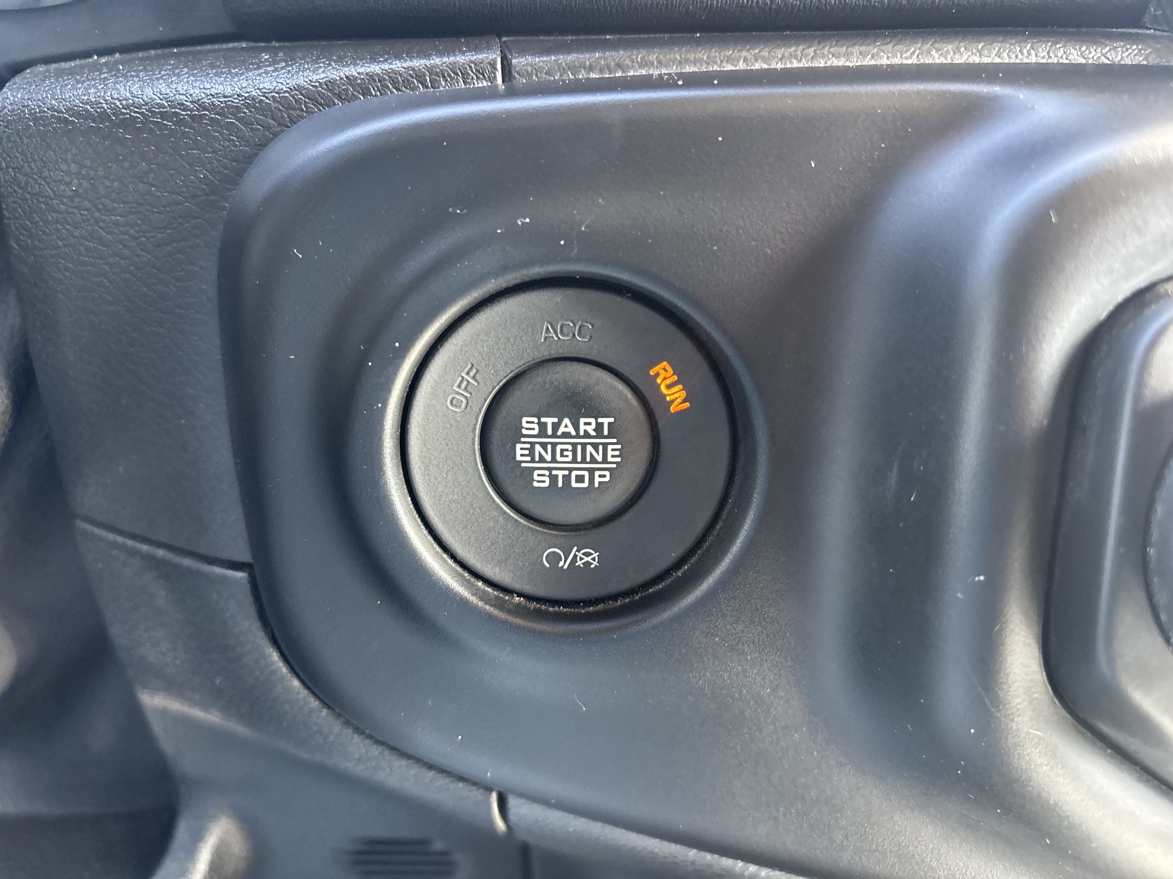 Used 2021 Jeep Wrangler Unlimited Sahara AWD/4WD image 30