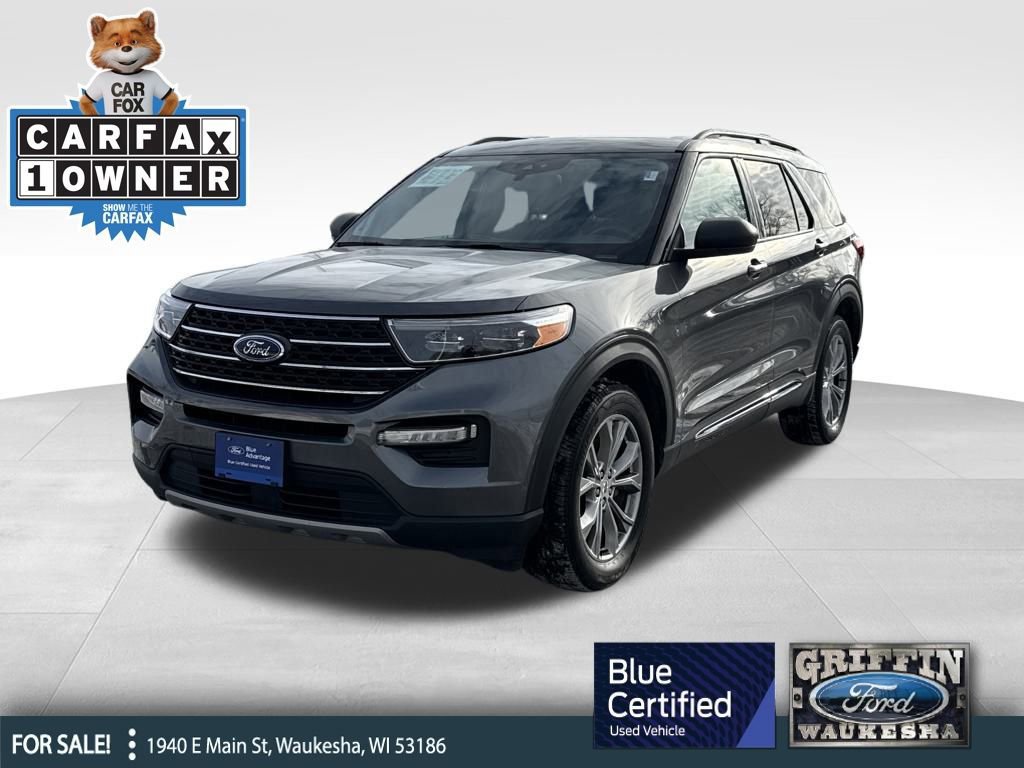 Certified 2022 Ford Explorer XLT w/ Equipment Group 202A image 4