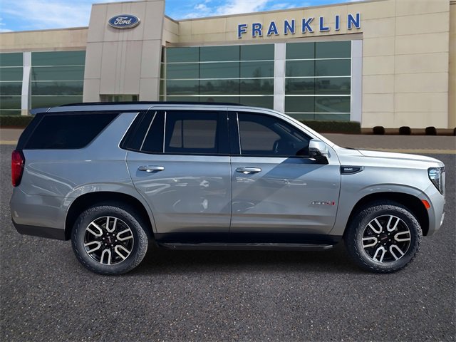 Used 2024 GMC Yukon AT4 w/ Technology Package image 8