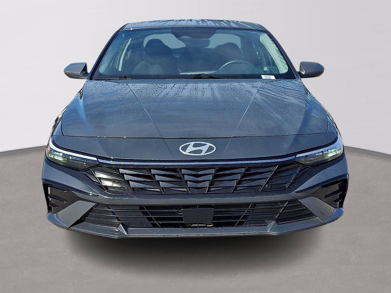 Used 2025 Hyundai Elantra SEL FWD image 2