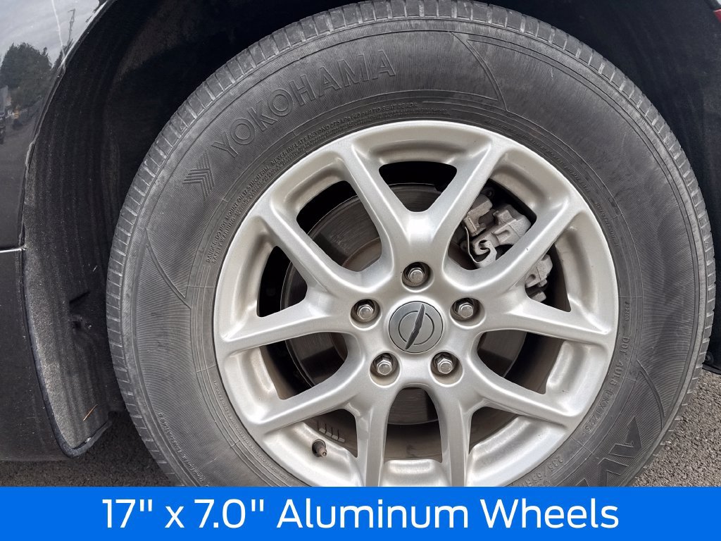 Used 2023 Chrysler Pacifica Touring-L FWD image 14
